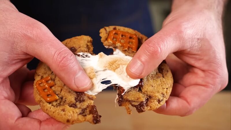 Vegan Chocolate Chip Cookies with Melted Marshmallow