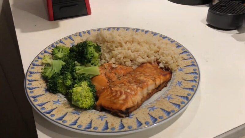 Pollo-Pescetarian Vegetarian Diet Grilled Salmon